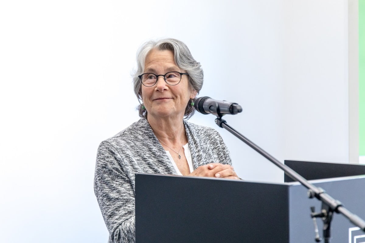 Dr. Lauren Freedman